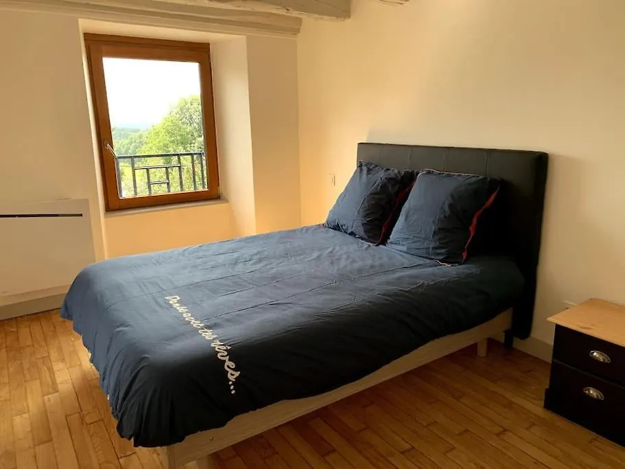 Vila Location Saisonniere A Montours Prázdninový dům